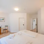 Strandhaus Belvedere 4* 宾茨