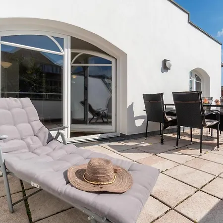 Strandhaus Belvedere Szálloda 4*
