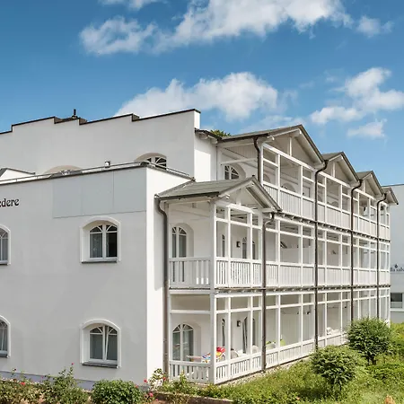 Strandhaus Belvedere ホテル