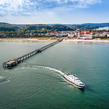 Strandhaus Belvedere ホテル