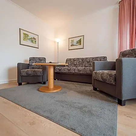 Strandhaus Belvedere Hotel 4*