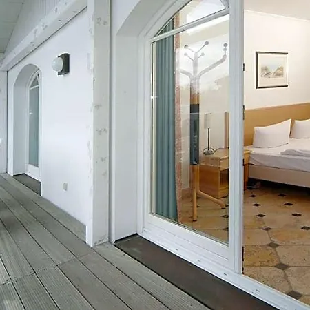 Strandhaus Belvedere מלון