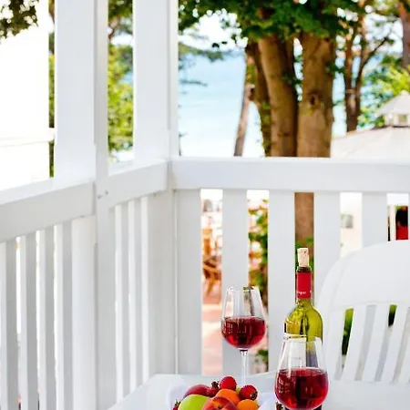 Strandhaus Belvedere Hotel